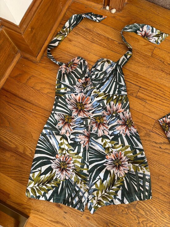 Hearts And Found Pants - Retro 2-piece Tropical Playsuit